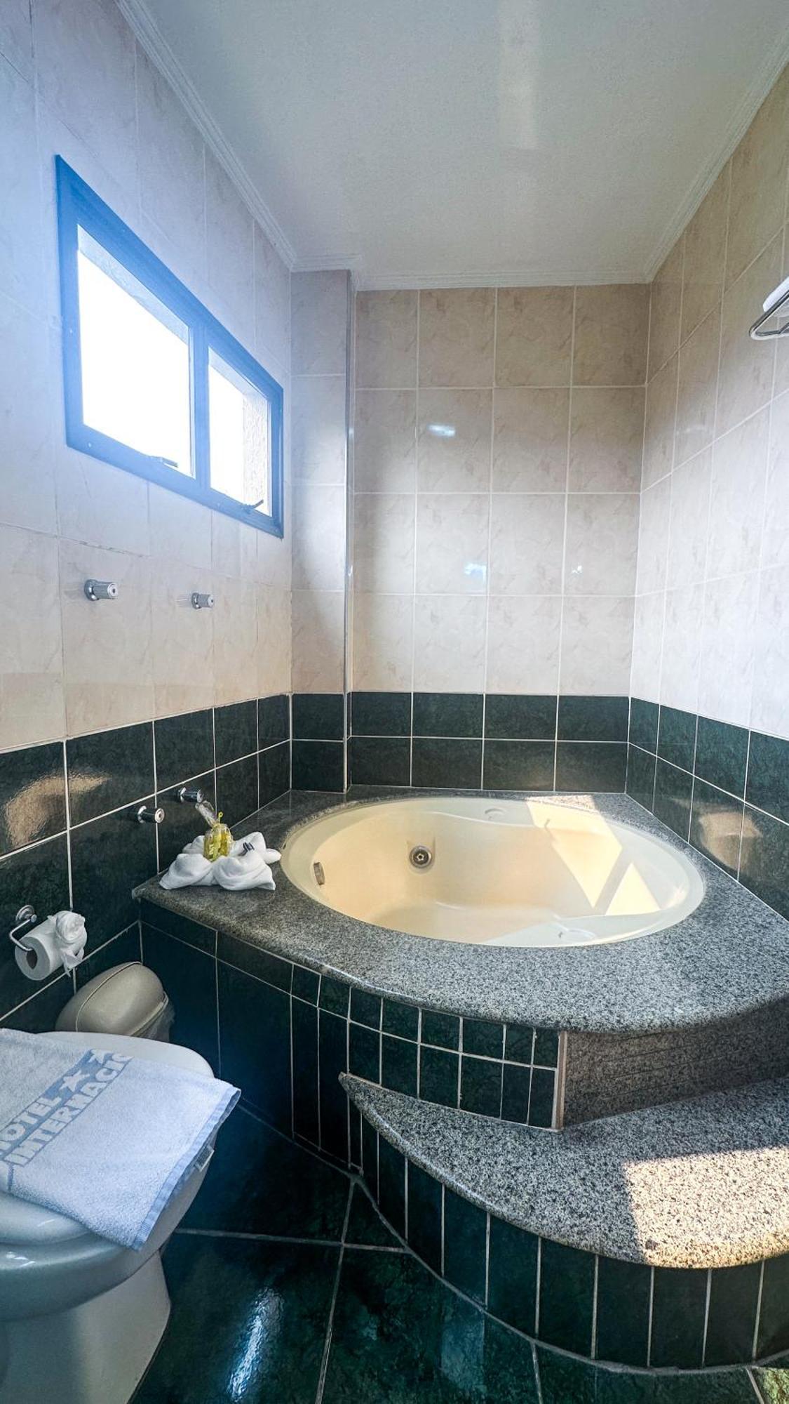Hotel Internacional Кампо Гранде Екстериор снимка